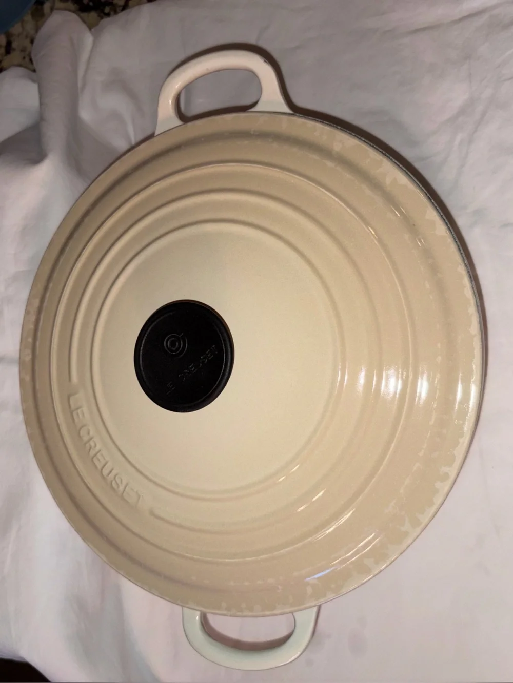Le Creuset® Signature 5.5 qt. Round Dutch Oven #26 France